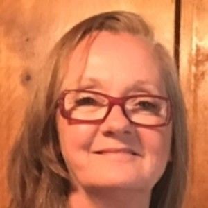 Meet your Posher, Debra